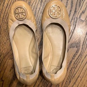 Tory Burch nude patent flats